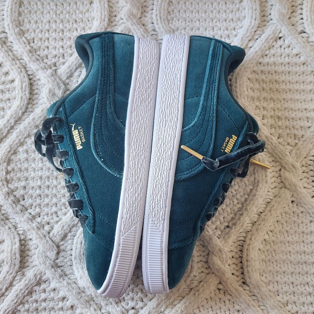 NIB Womens Puma Basket Classic Velvet Tennis Shoes Size 7.5 - Picture 3 of 9